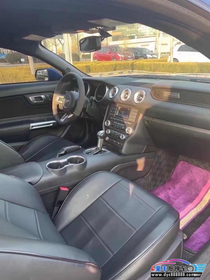 18年福特野马轿车抵押车出售