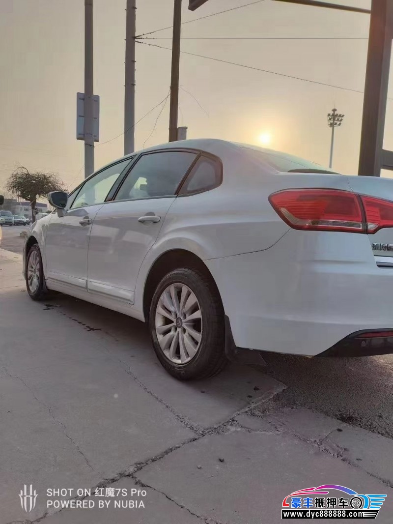 14年雪铁龙世嘉轿车抵押车出售