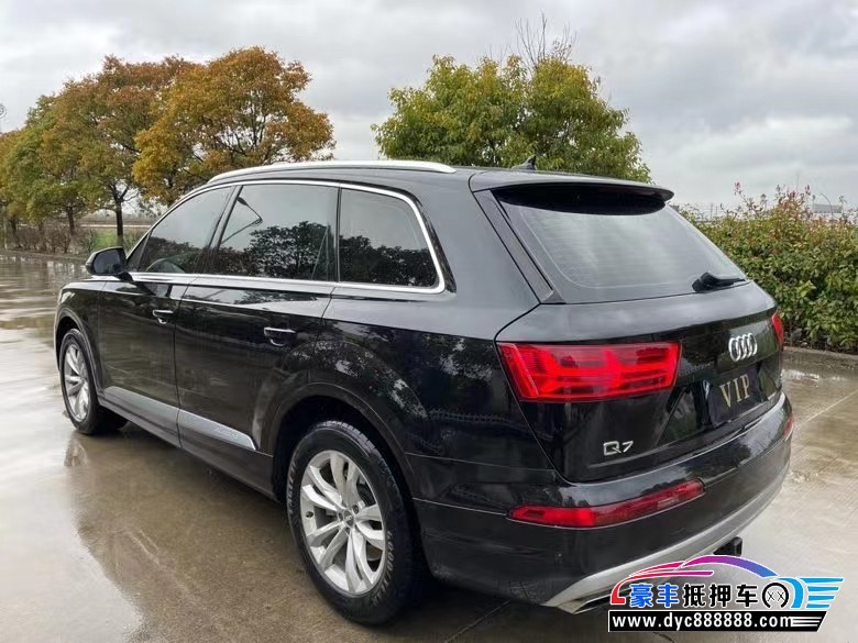 18年奥迪Q7轿车抵押车出售