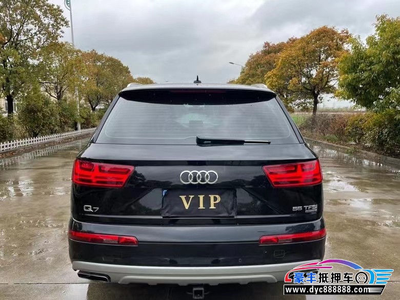 18年奥迪Q7轿车抵押车出售