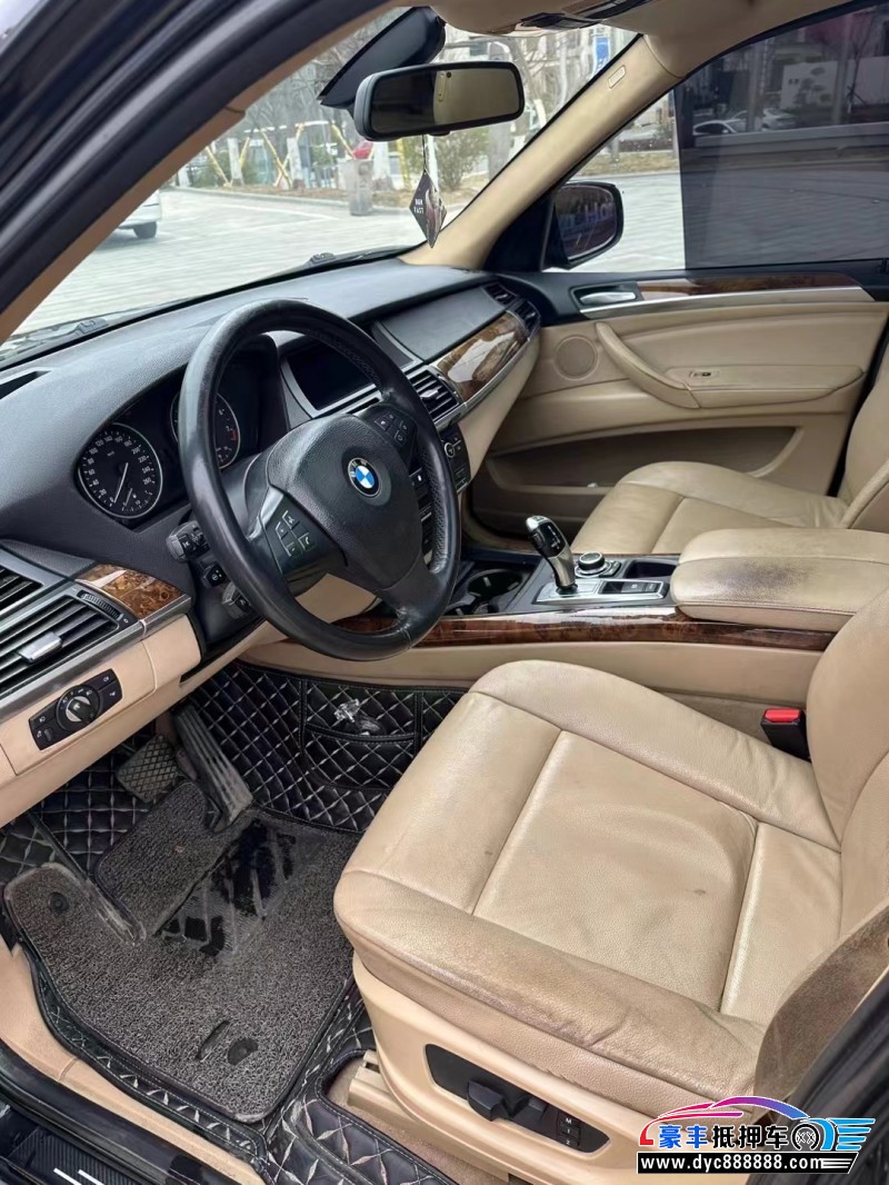 10年宝马X5轿车抵押车出售