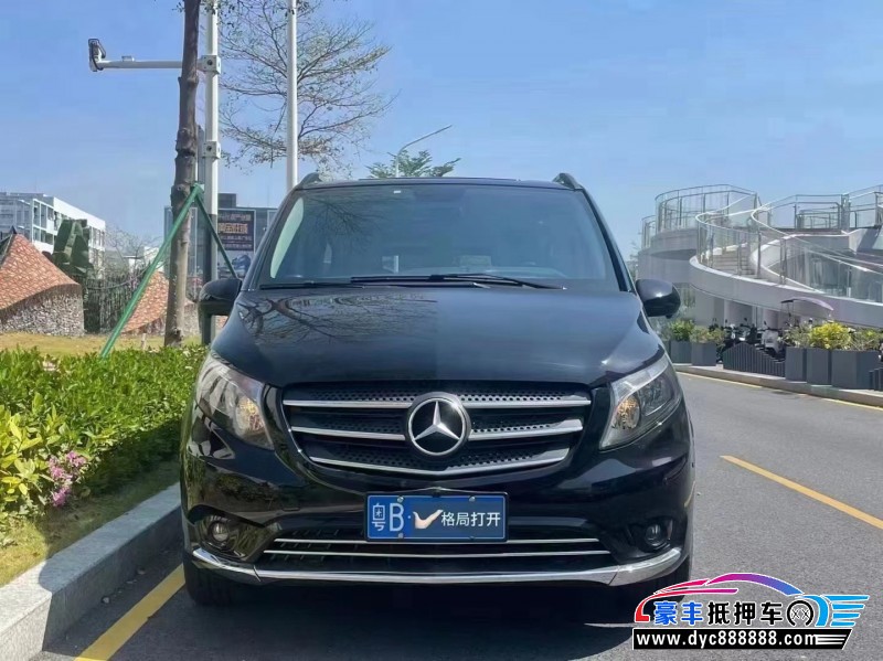 21年奔驰威霆轿车抵押车出售