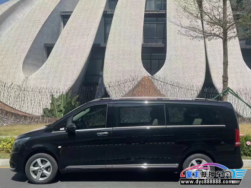 21年奔驰威霆轿车抵押车出售