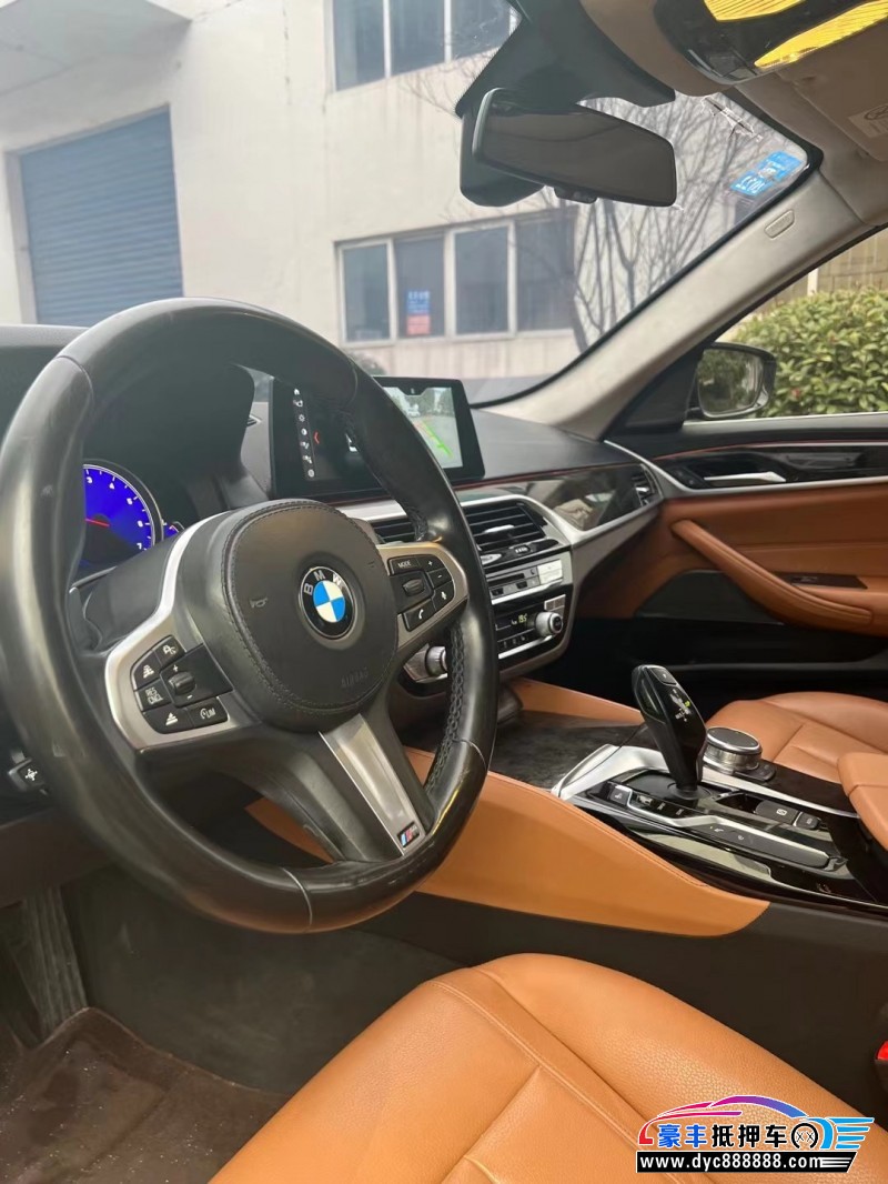 22年宝马5系轿车抵押车出售