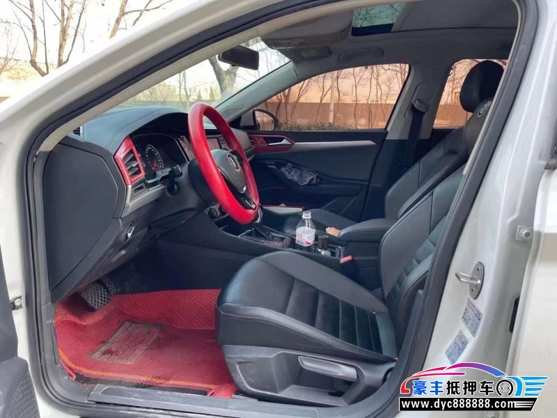 20年大众速腾轿车抵押车出售