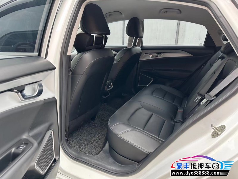 21年吉利几何轿车抵押车出售