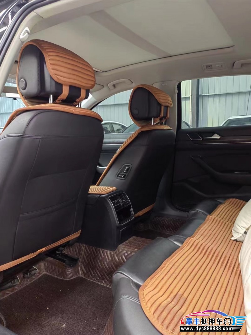 19年大众迈腾轿车抵押车出售