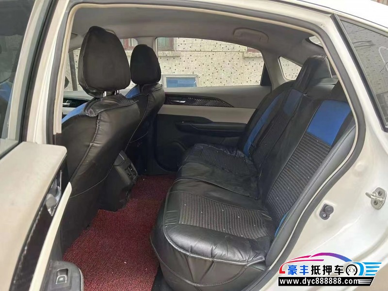 22年东风风神E70轿车抵押车出售