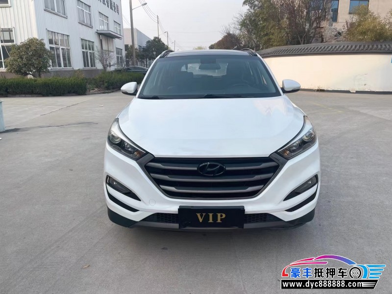 16年现代途胜轿车抵押车出售