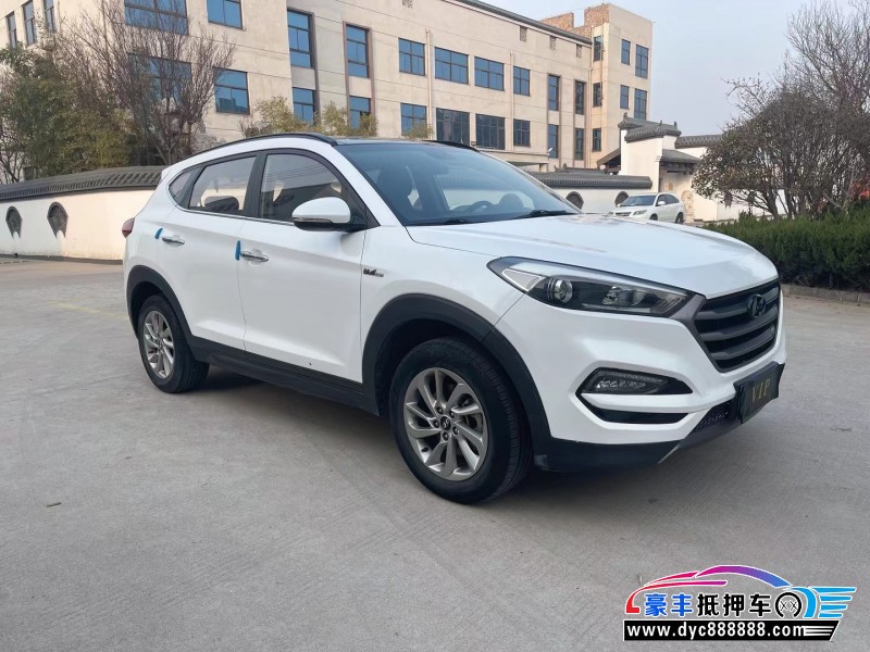 16年现代途胜轿车抵押车出售