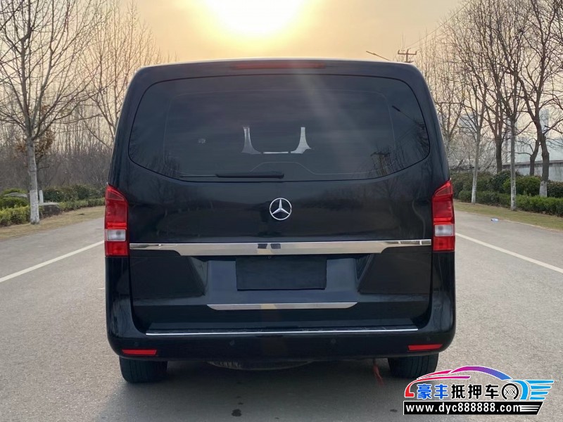 17年奔驰威霆MPV抵押车出售