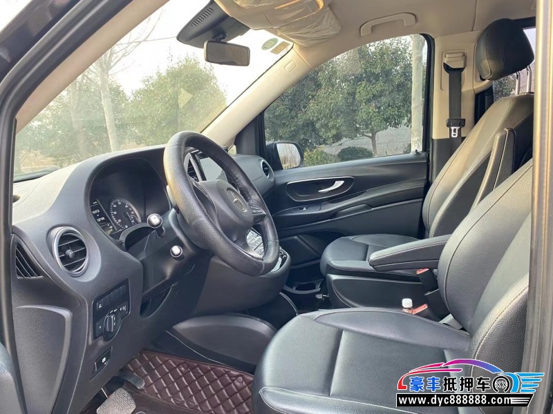 17年奔驰威霆MPV抵押车出售