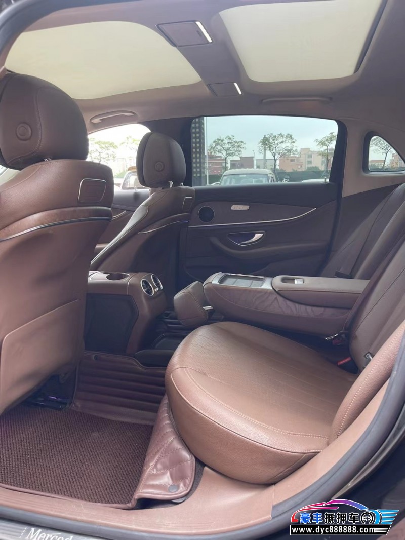 19年奔驰E轿车抵押车出售