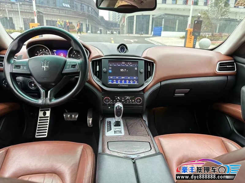 15年玛莎拉蒂Ghibli轿车抵押车出售