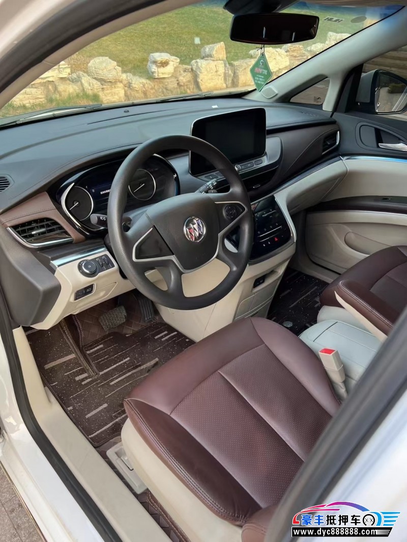 22年别克GL8SUV抵押车出售