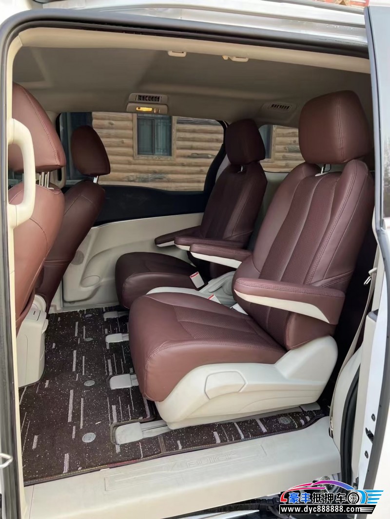 22年别克GL8SUV抵押车出售