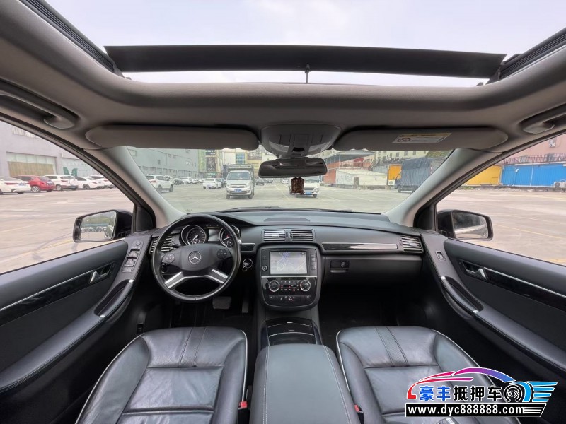 17年奔驰R轿车抵押车出售