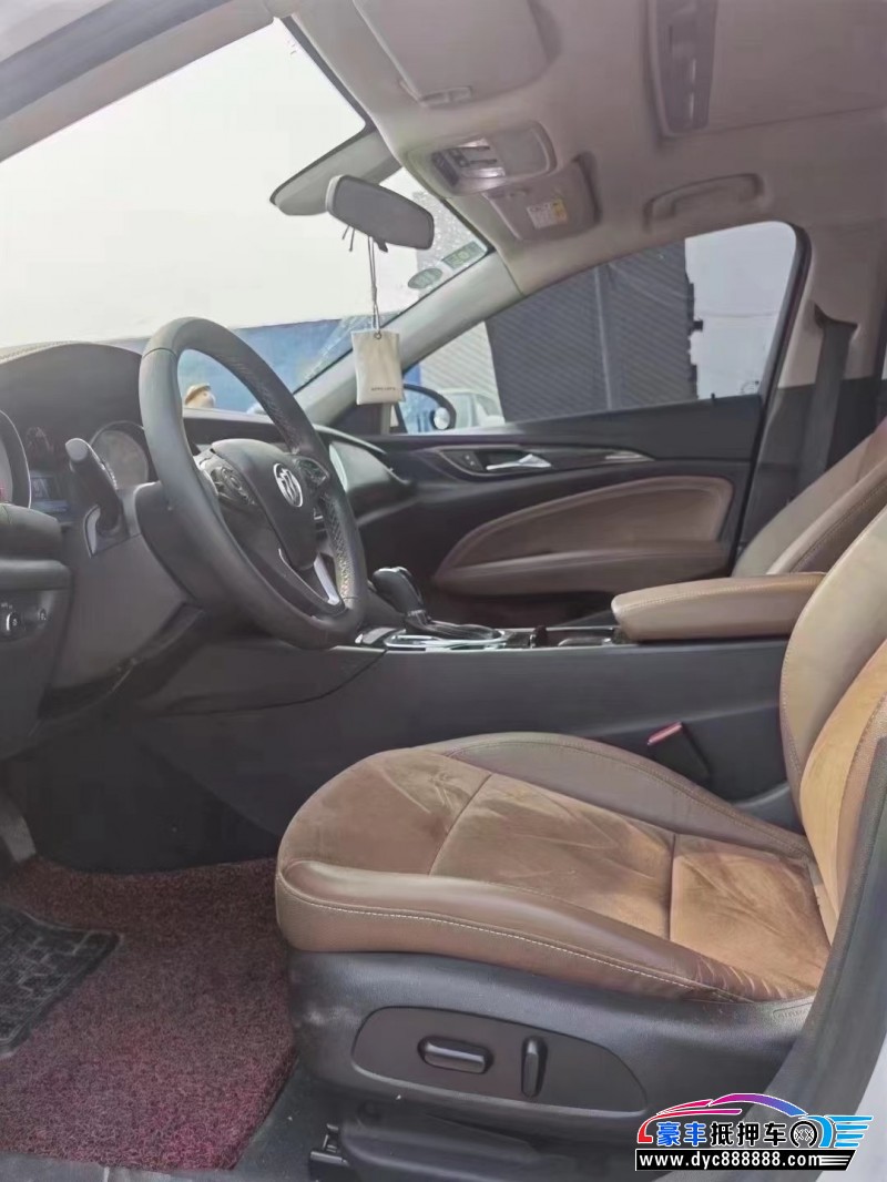 20年别克君威轿车抵押车出售