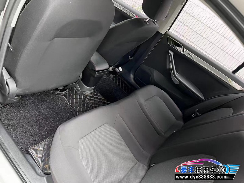 17年大众捷达轿车抵押车出售