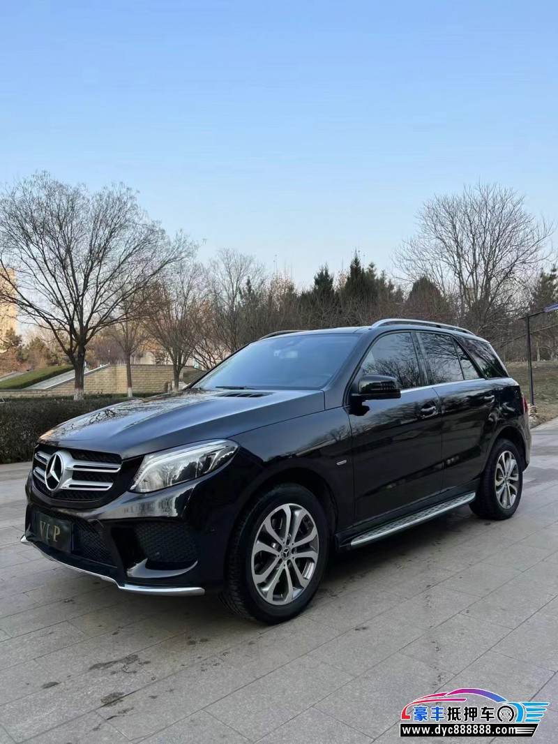 19年奔驰GLE轿车抵押车出售