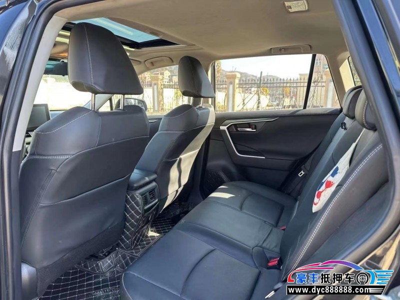 22年丰田RAV4SUV抵押车出售