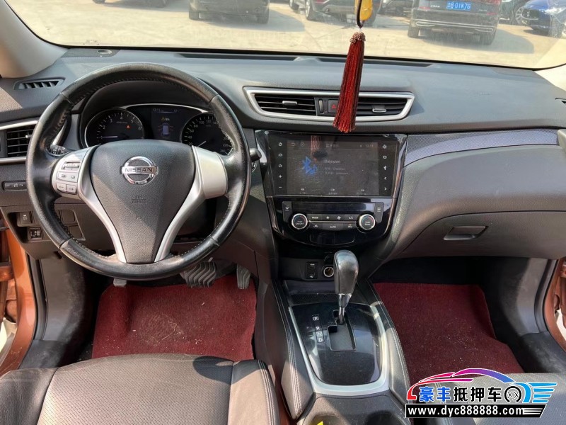 15年日产奇骏SUV抵押车出售