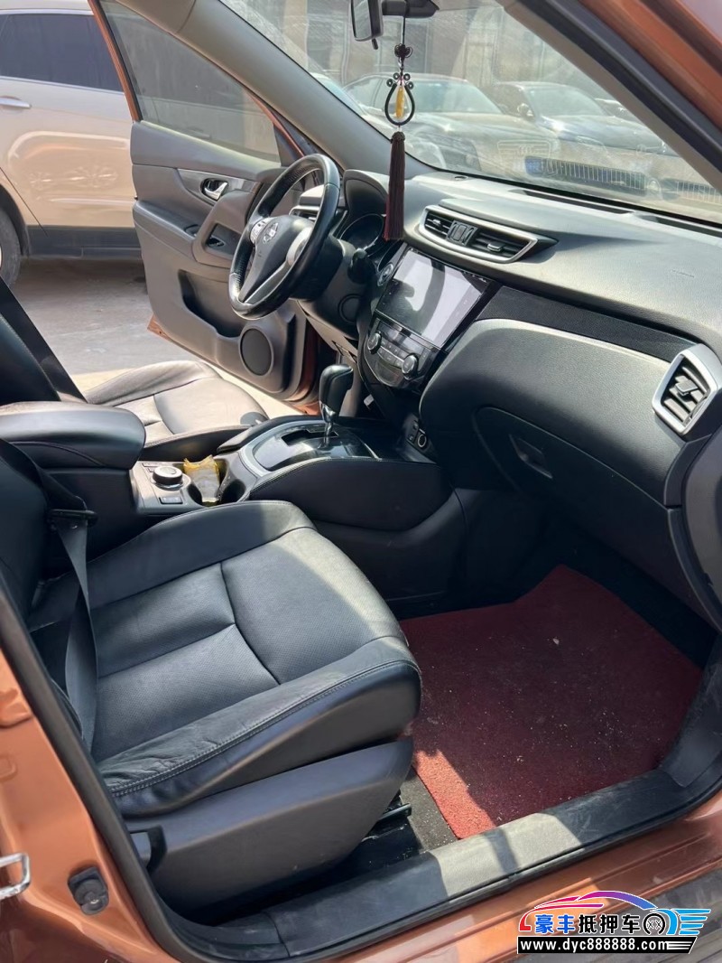 15年日产奇骏SUV抵押车出售