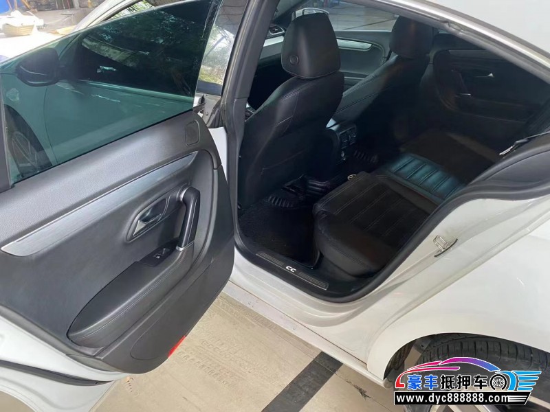 14年大众CC轿车抵押车出售