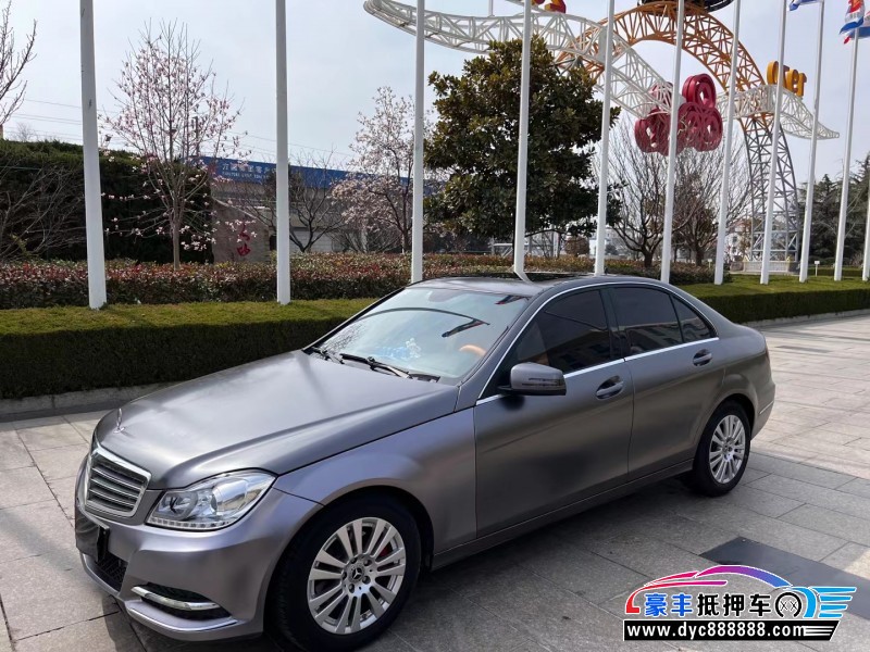 12年奔驰C级轿车抵押车出售