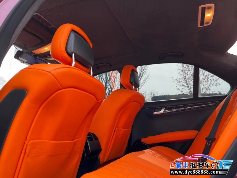 12年奔驰C级轿车抵押车出售