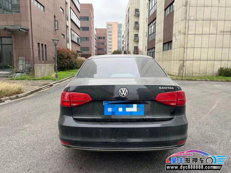 17年大众速腾轿车抵押车出售