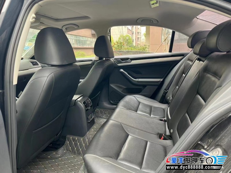 17年大众速腾轿车抵押车出售