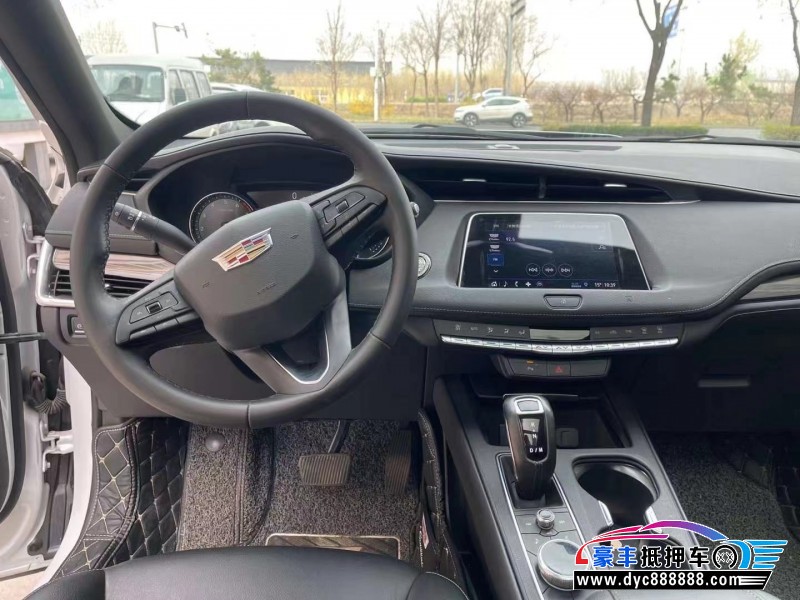 19年凯迪拉克XT4轿车抵押车出售