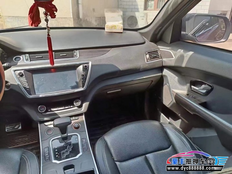 18年陆风X7SUV抵押车出售