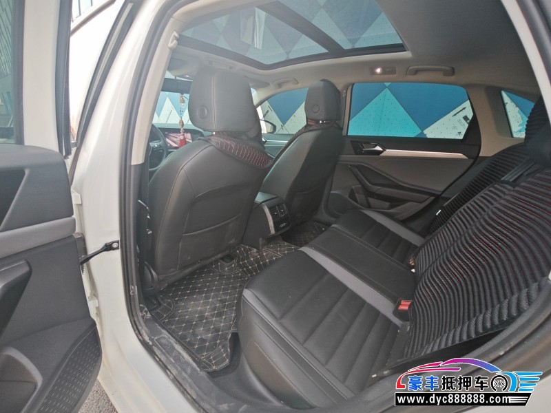 21年大众速腾轿车抵押车出售