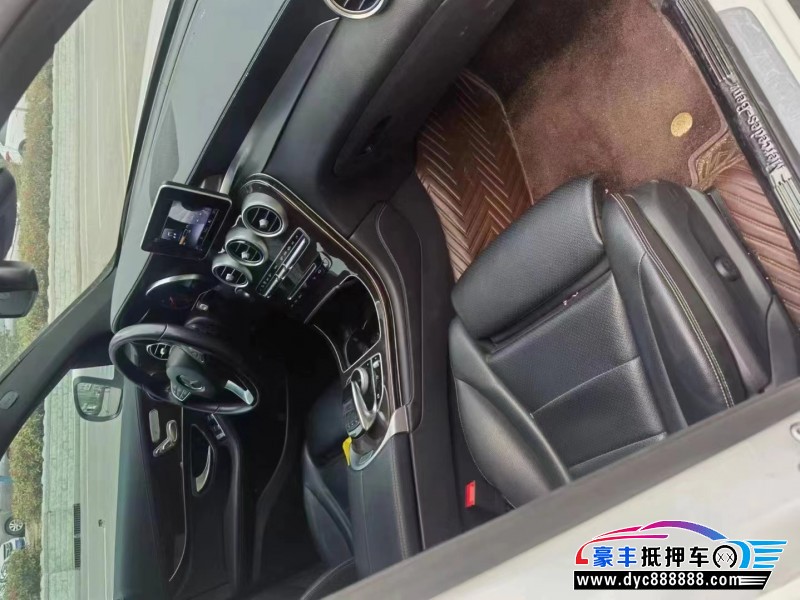 18年奔驰GLC轿车抵押车出售
