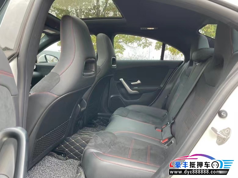 21年奔驰CLA轿车抵押车出售