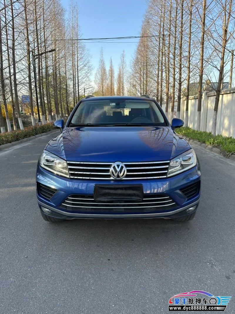 16年大众途锐轿车抵押车出售