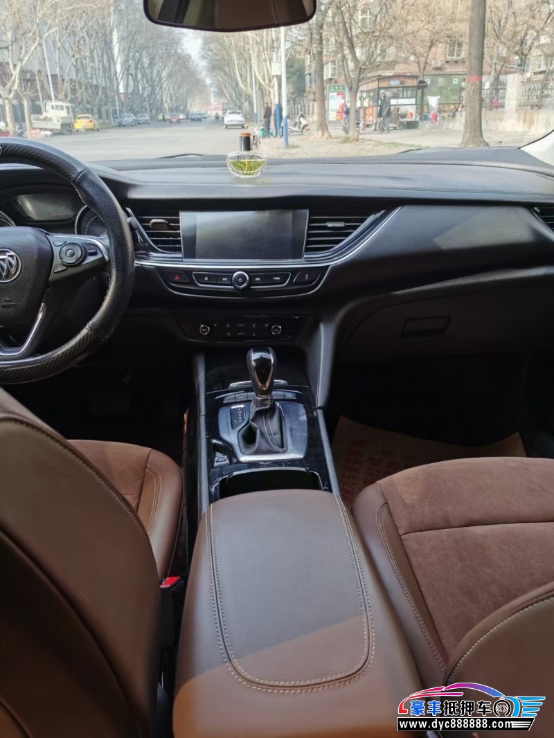 19年别克君威轿车抵押车出售