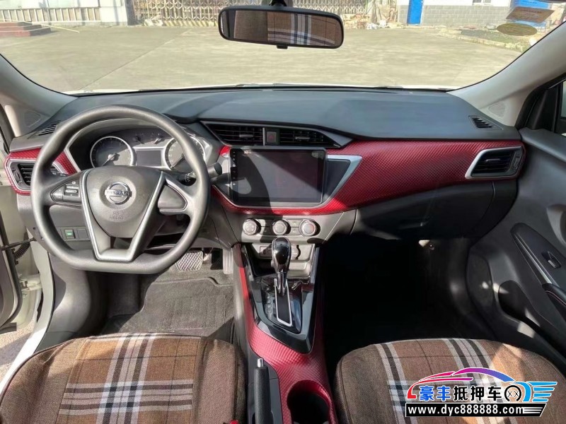 19年日产蓝鸟轿车抵押车出售