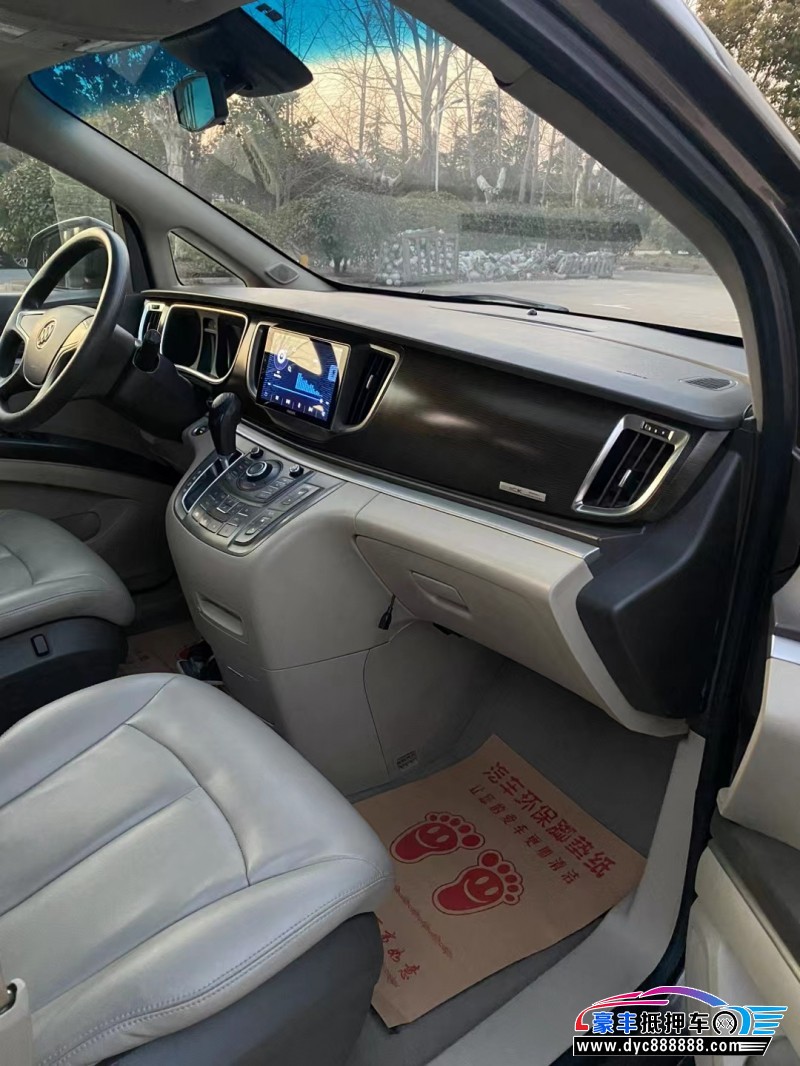 14年别克GL8轿车抵押车出售