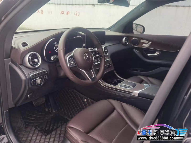 20年奔驰GLC轿车抵押车出售