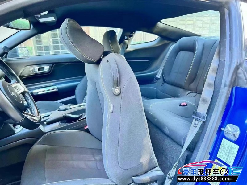 18年福特野马轿车抵押车出售