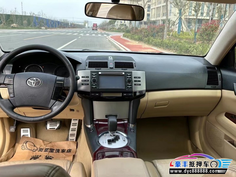 10年丰田锐志轿车抵押车出售