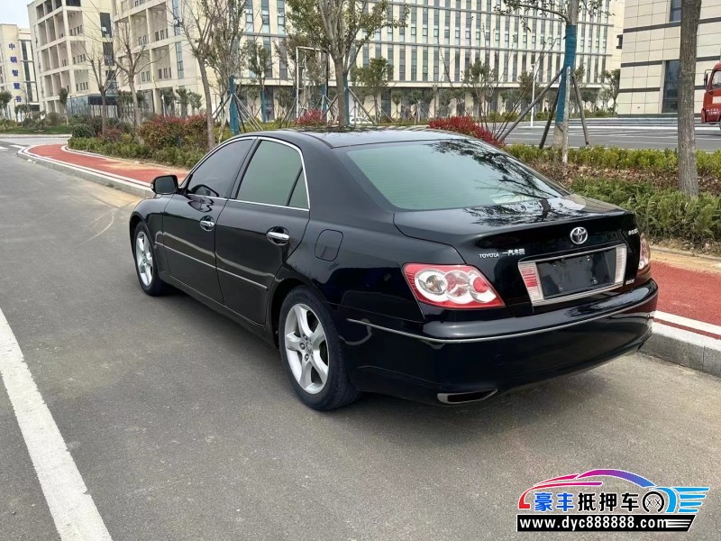 10年丰田锐志轿车抵押车出售