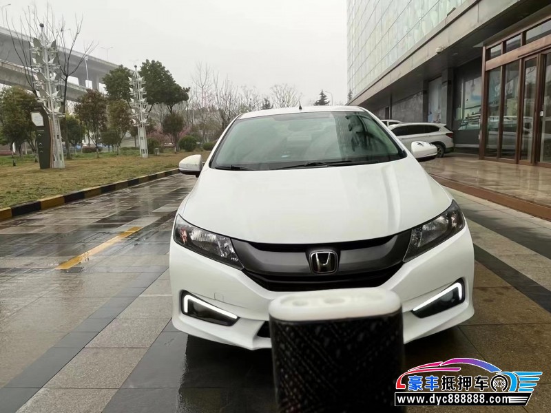 16年本田锋范轿车抵押车出售
