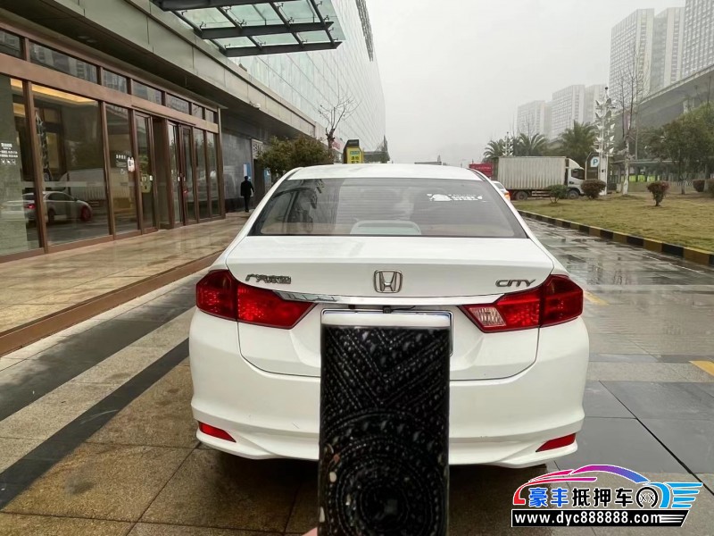 16年本田锋范轿车抵押车出售