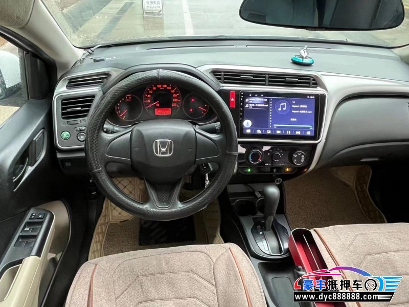 16年本田锋范轿车抵押车出售