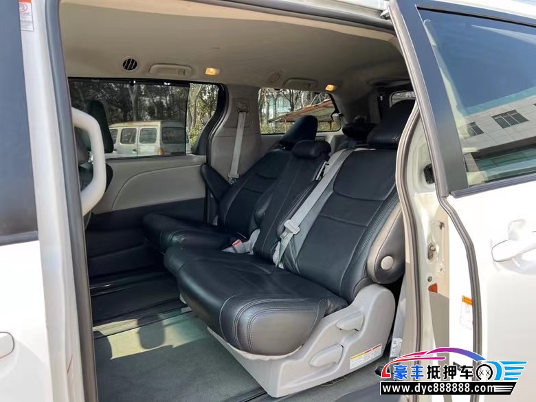 18年丰田塞纳SUV抵押车出售