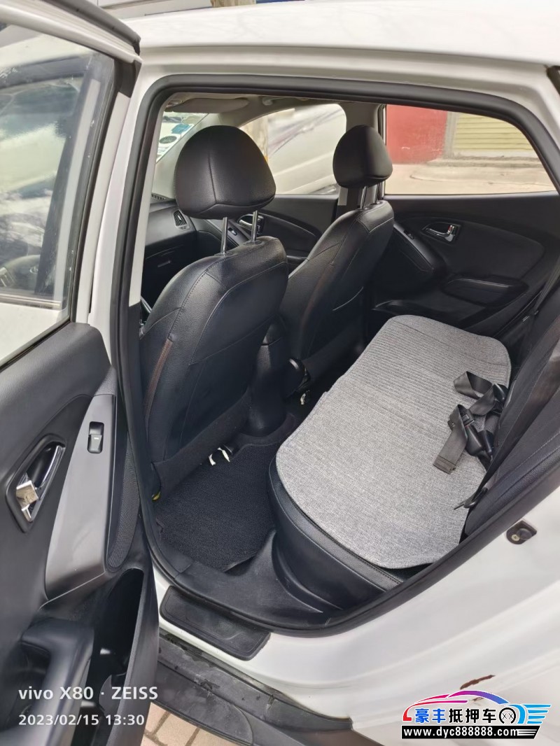 15年现代ix35SUV抵押车出售